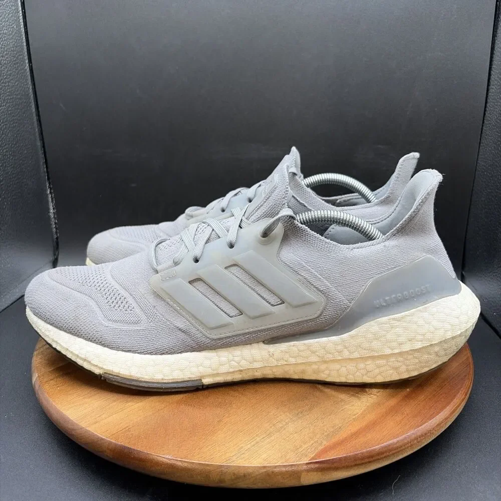 Adidas UltraBoost 22 Mens Size 12 Running Shoes Gray Sneakers GX5460